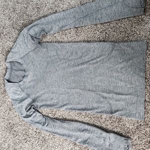 Grey lululemon long sleeve swiftly tech